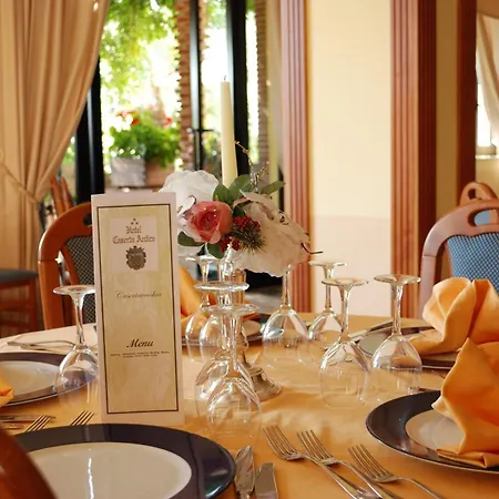 Hotel Antica 3*