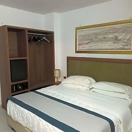 Antica 3*