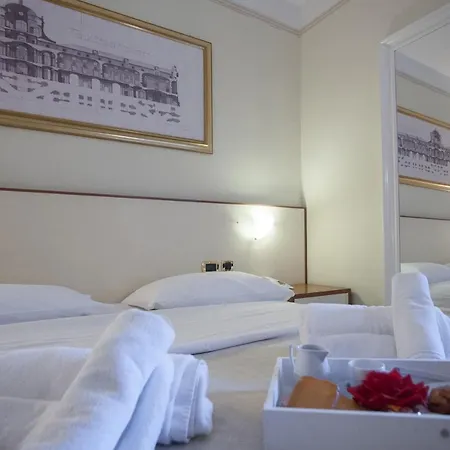 酒店 卡塞塔安缇卡酒店